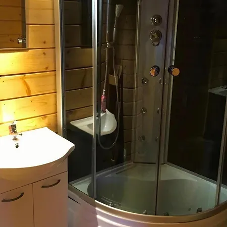 Comfortable Holiday Homes, בית נופש מילנקו